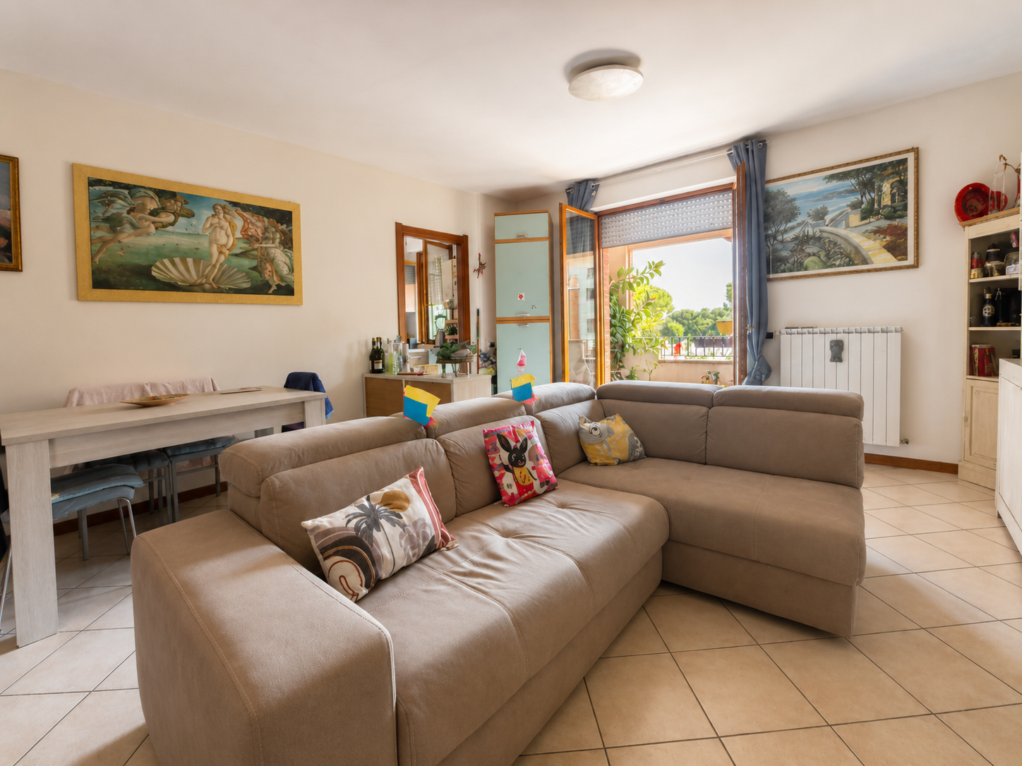 Appartamento con  terrazzo perimetrale