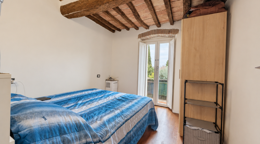 Immagine immobiliare luminosa e naturale-5